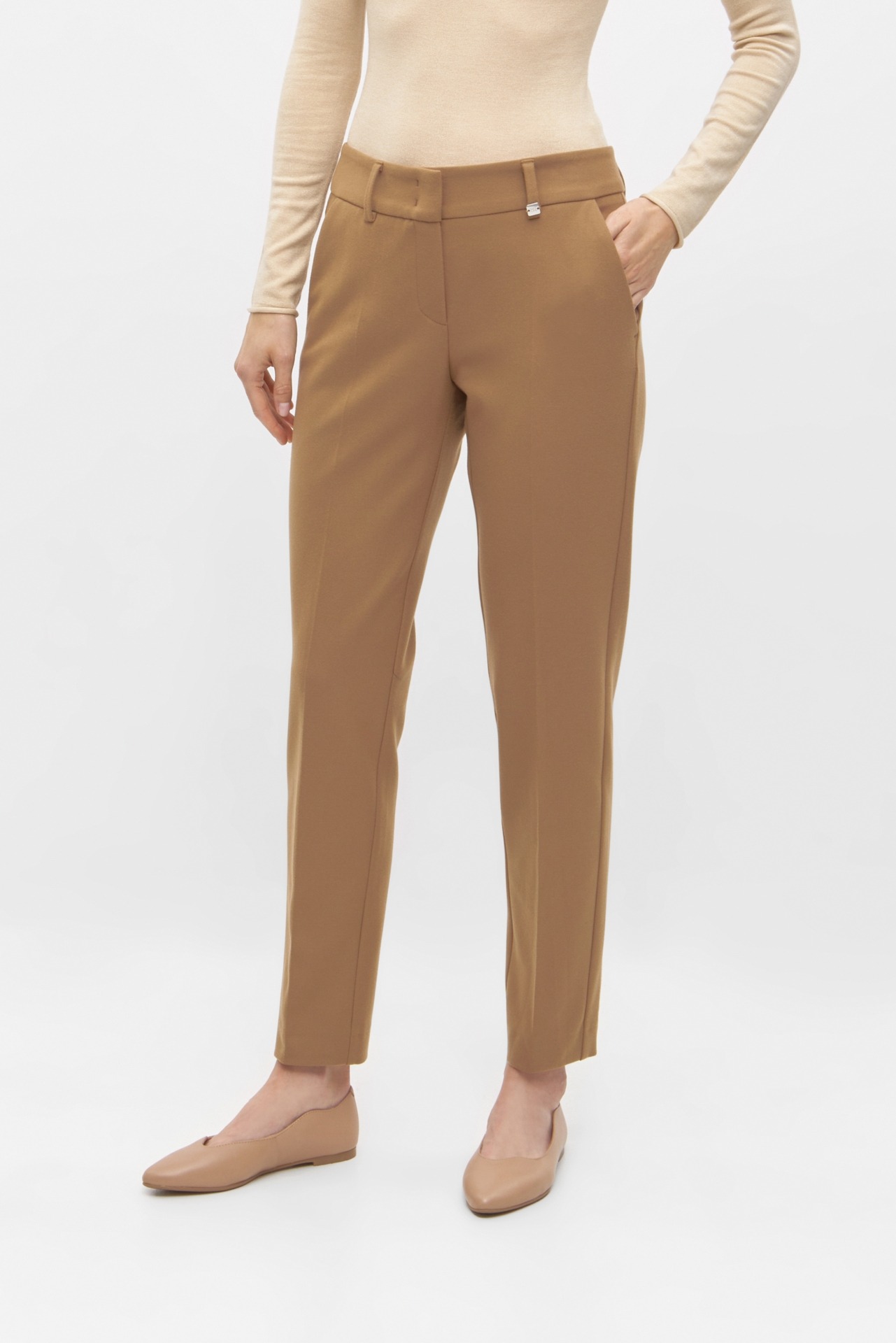 RR_Dora O_25752_6946_383_ms_1920