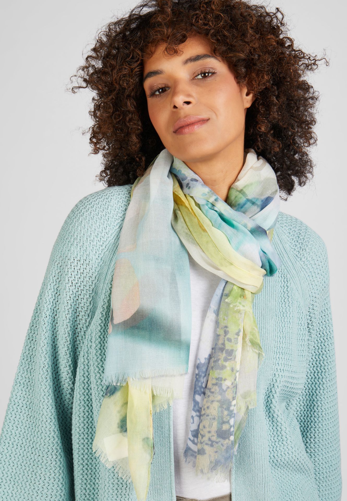 526149402412-1_1920x1920