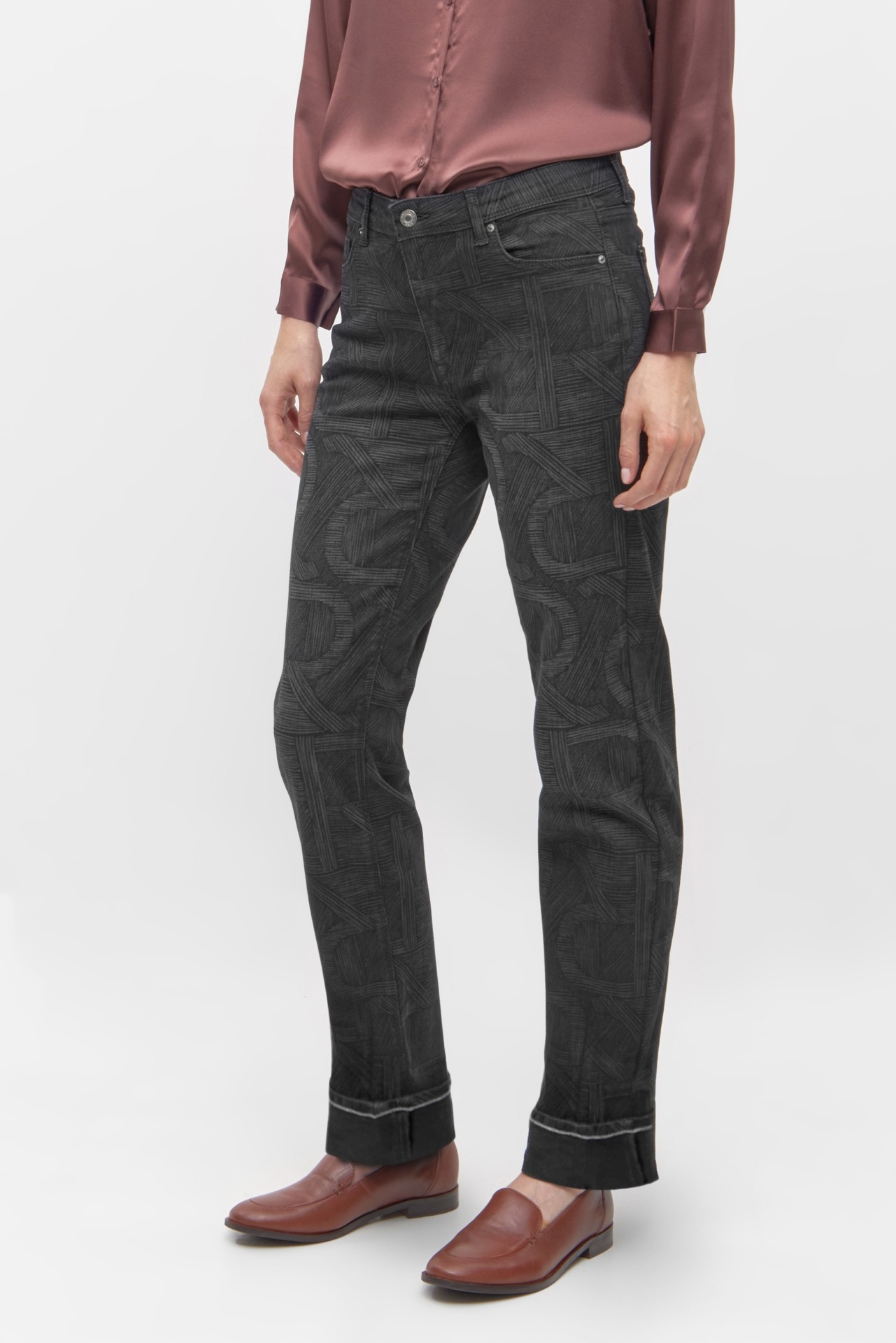 RR_Leyle L RR_27629_9432_99_ms_1